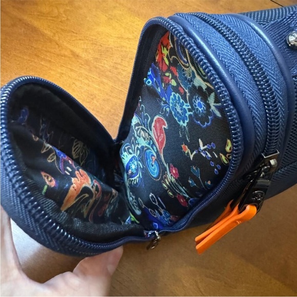 New Robert Graham Armageddon Max Hanging Toiletry Bag Navy Blue - Picture 14 of 16